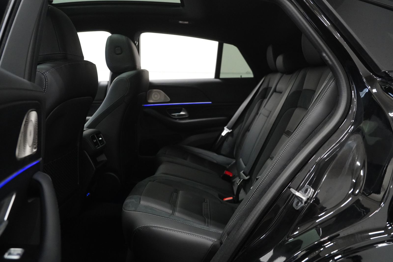 New 2026 Mercedes-Benz GLE 53 AMG 4MATIC Coupe image 17