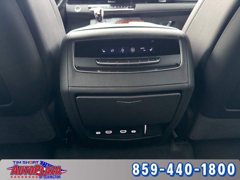 Used 2021 Cadillac Escalade ESV Premium Luxury image 37