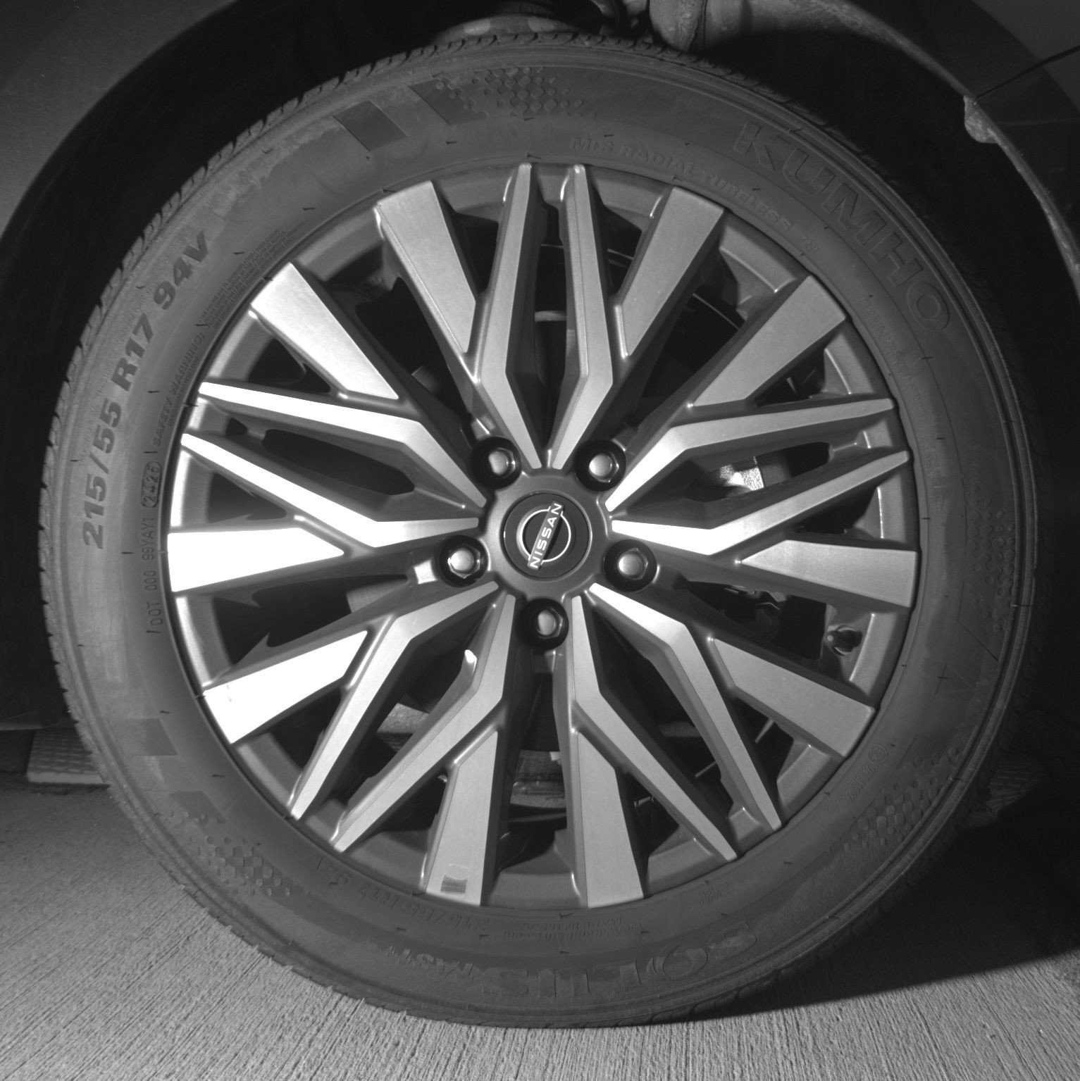 Used 2025 Nissan Altima 2.5 SV FWD image 13