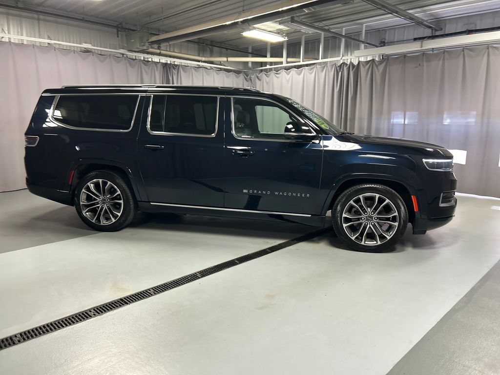 Used 2024 Jeep Grand Wagoneer L Series III w/ Rear Seat Video Group 1 AWD/4WD image 8