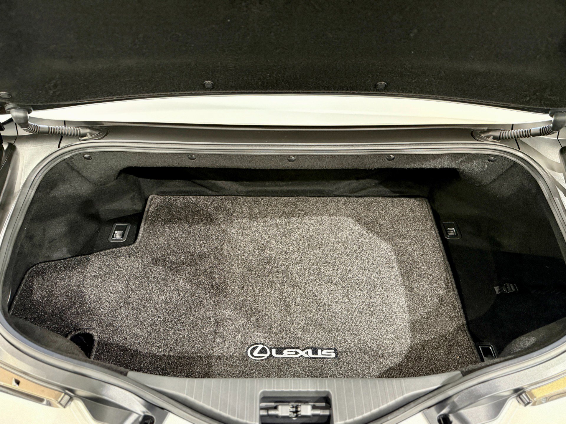 Used 2024 Lexus LC 500 Convert w/ Inspiration Series image 61