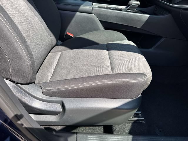 Used 2025 Nissan Rogue SV FWD image 17