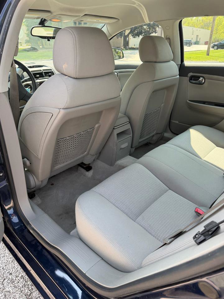 Used 2008 Saturn Aura XE FWD image 10