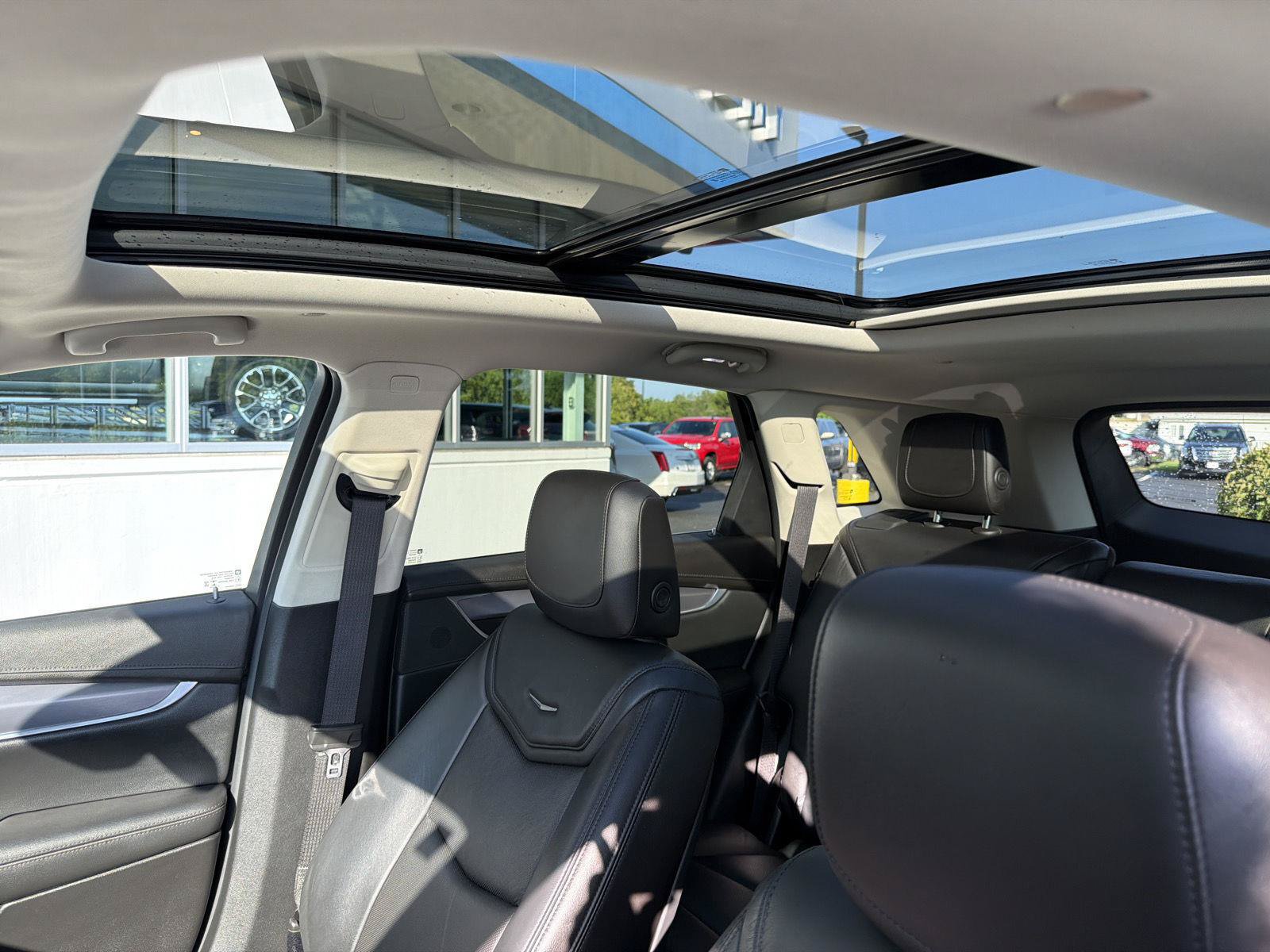 Used 2019 Cadillac XT5 Premium Luxury AWD/4WD image 28