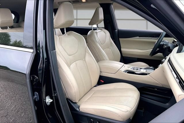 Used 2023 INFINITI QX60 Pure AWD/4WD image 7