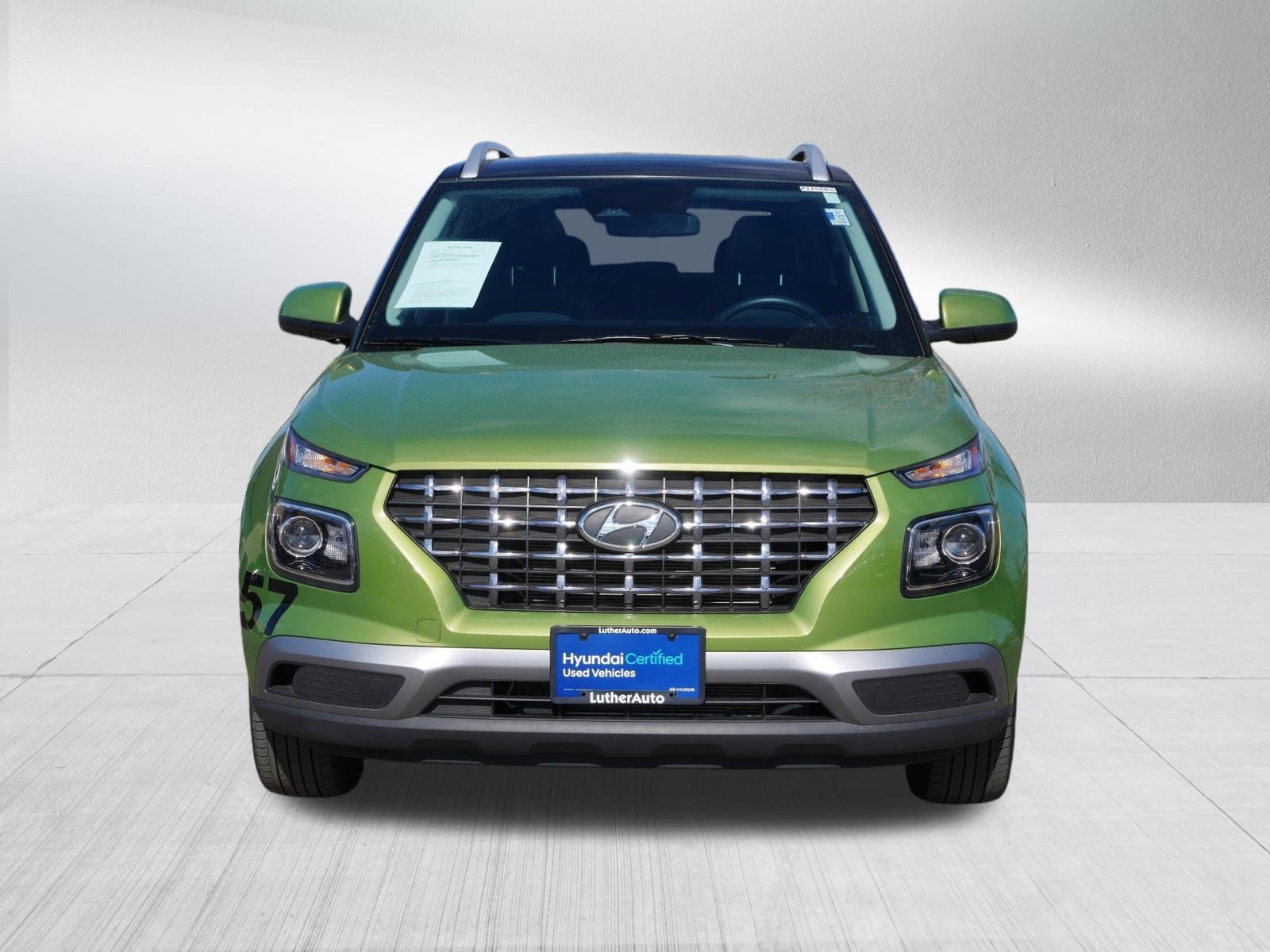 Certified 2023 Hyundai Venue SEL FWD video 2
