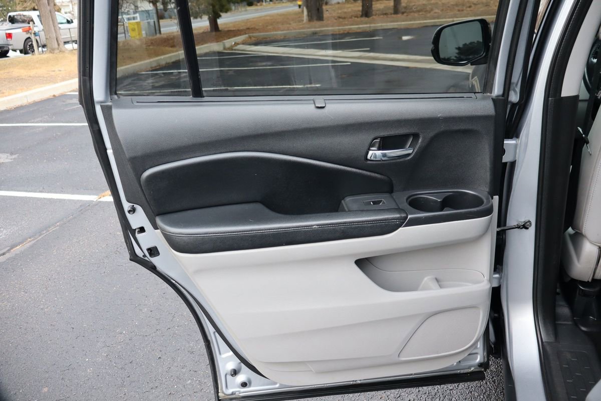 Used 2017 Honda Pilot Touring image 26