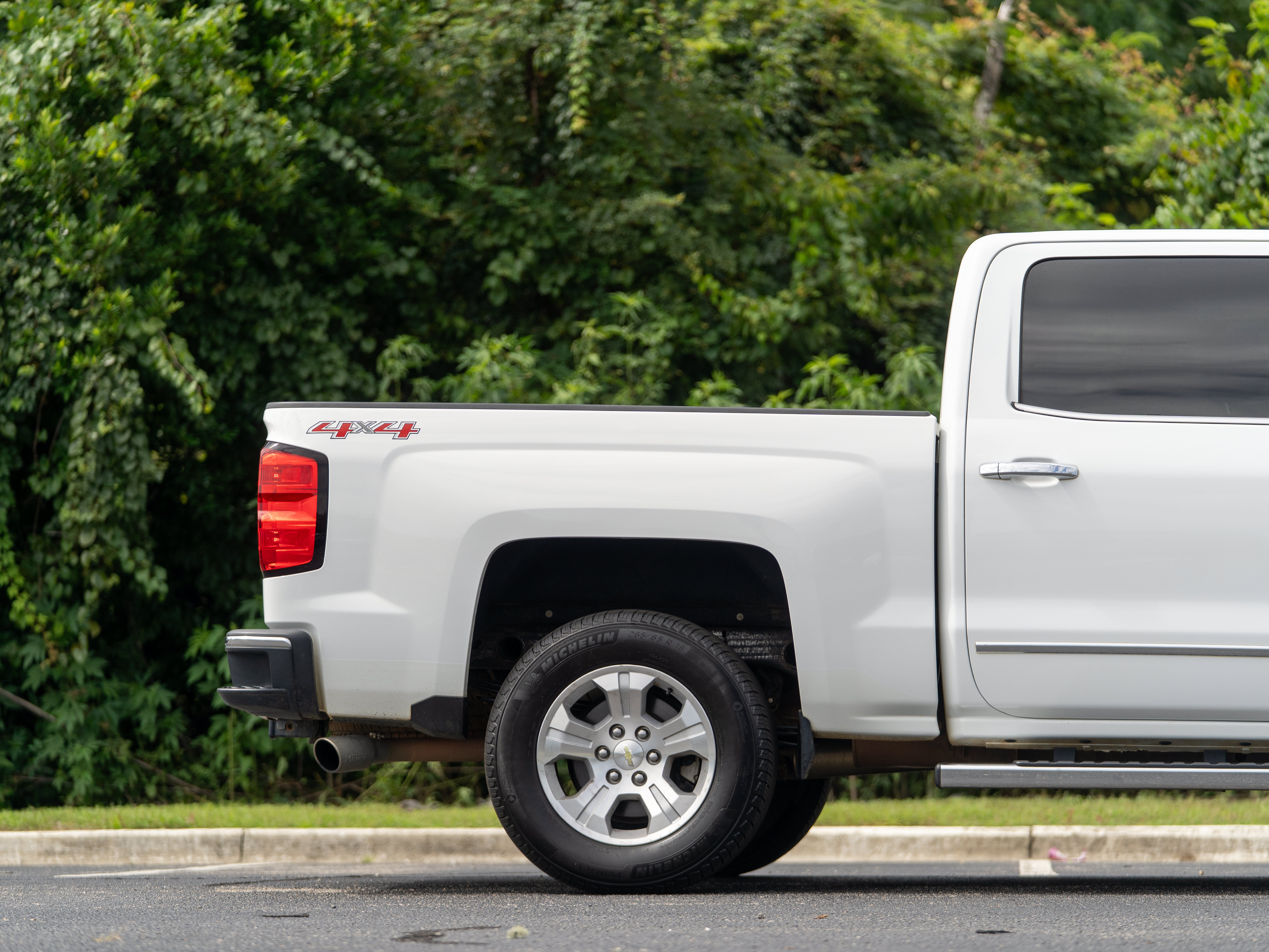 Used 2015 Chevrolet Silverado 1500 LTZ AWD/4WD image 6