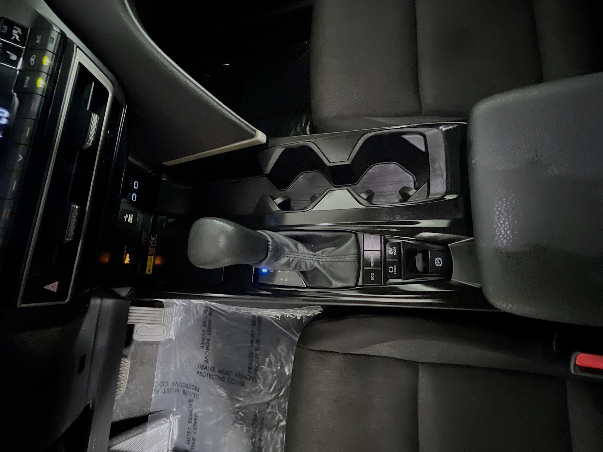 Used 2025 Toyota Camry LE w/ Convenience Package image 25