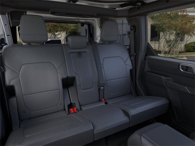 New 2026 Ford Bronco Outer Banks w/ Sasquatch Package image 11