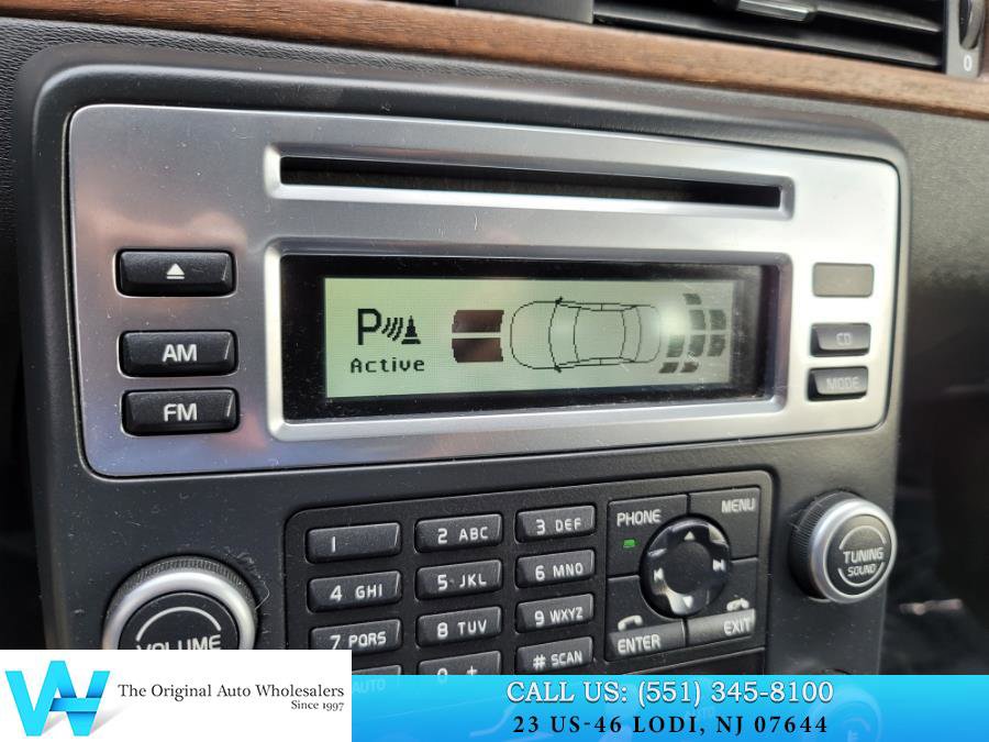 Used 2010 Volvo XC70 3.2 image 21