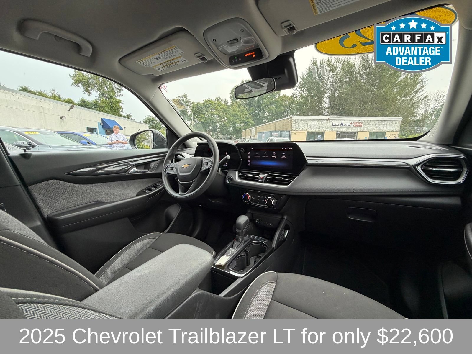 Used 2025 Chevrolet TrailBlazer LT AWD/4WD image 12