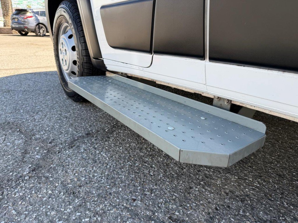 Used 2023 RAM ProMaster 2500 FWD image 68