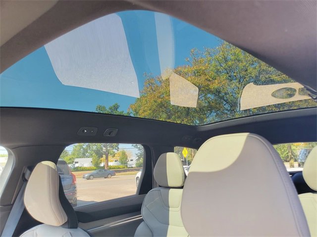 New 2025 Volvo EX90 Ultra w/ Protection Package Premier image 13