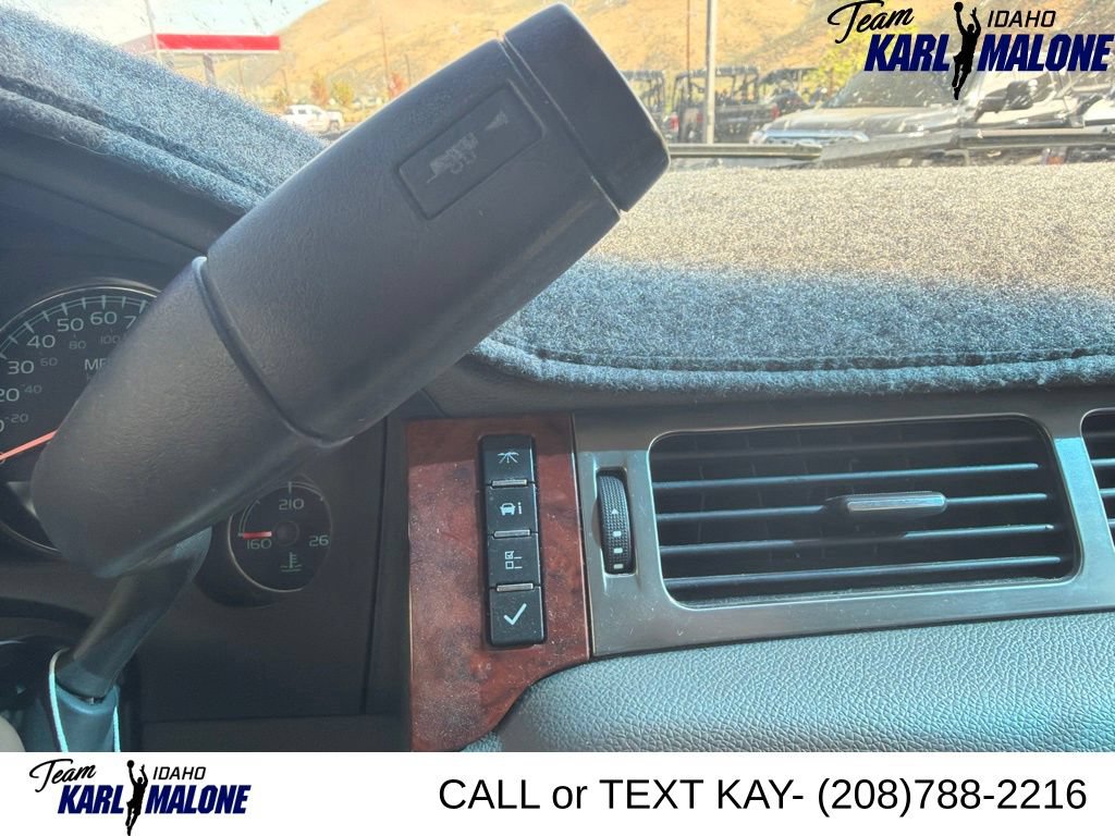 Used 2008 Chevrolet Suburban LT w/ LT Preferred Equipment Group AWD/4WD image 32