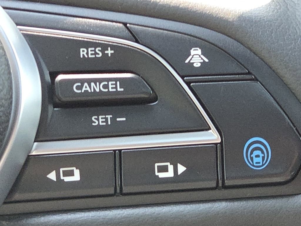 Used 2023 INFINITI QX55 Essential image 16