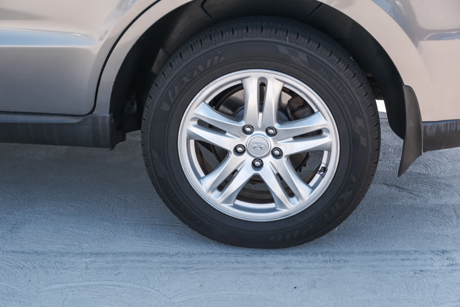 Used 2012 Hyundai Santa Fe GLS AWD/4WD image 9