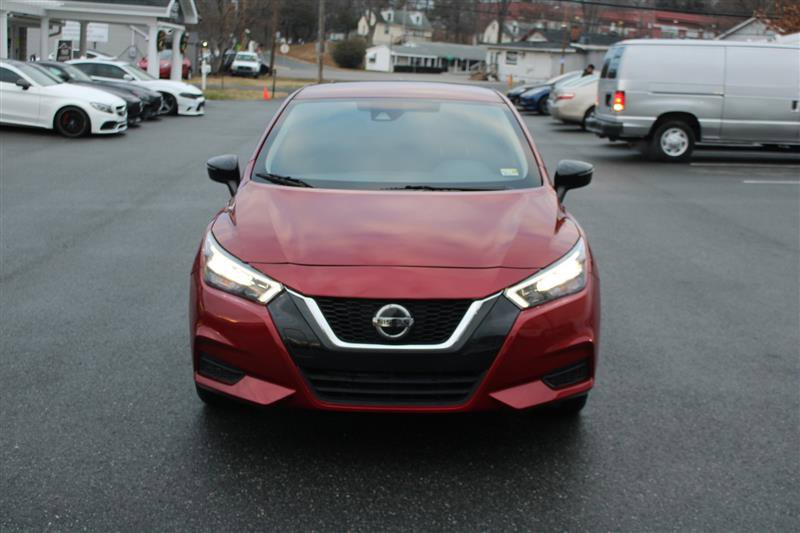 Used 2022 Nissan Versa SR FWD image 3