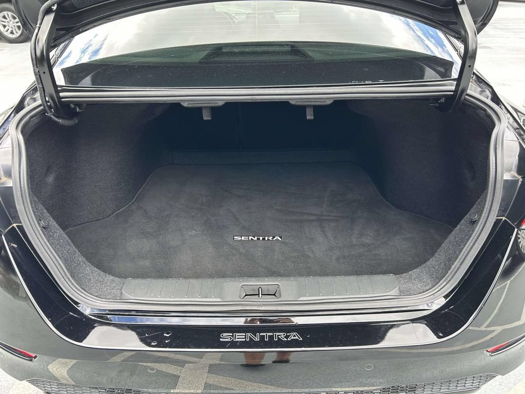 Used 2022 Nissan Sentra SV w/ Trunk Package FWD image 10