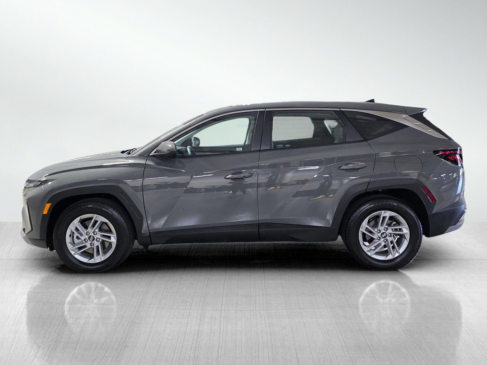 Certified 2025 Hyundai Tucson SE FWD image 4