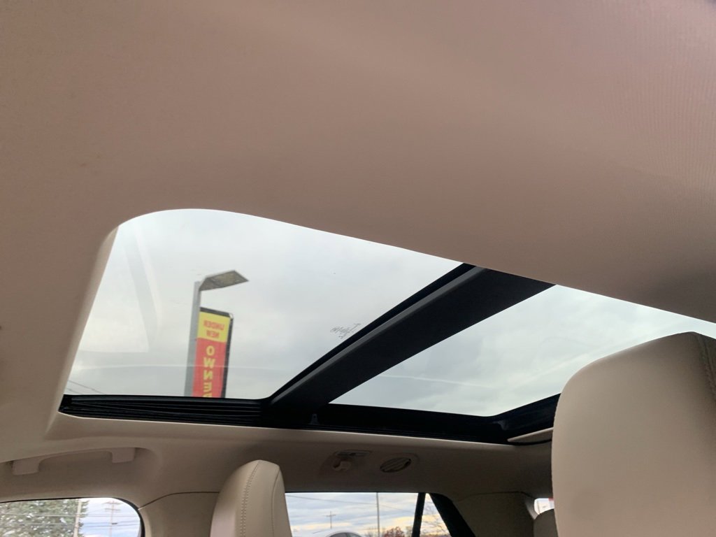 Used 2022 Ford Explorer XLT w/ Equipment Group 202A image 24