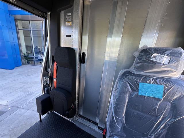 New 2025 Chevrolet Brightdrop 400 w/ Battery Pack, Max Range image 17