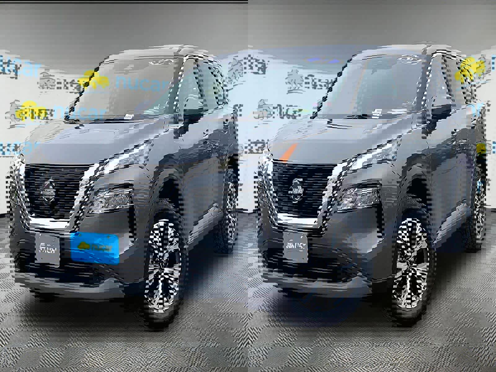 Used 2022 Nissan Rogue SV image 3