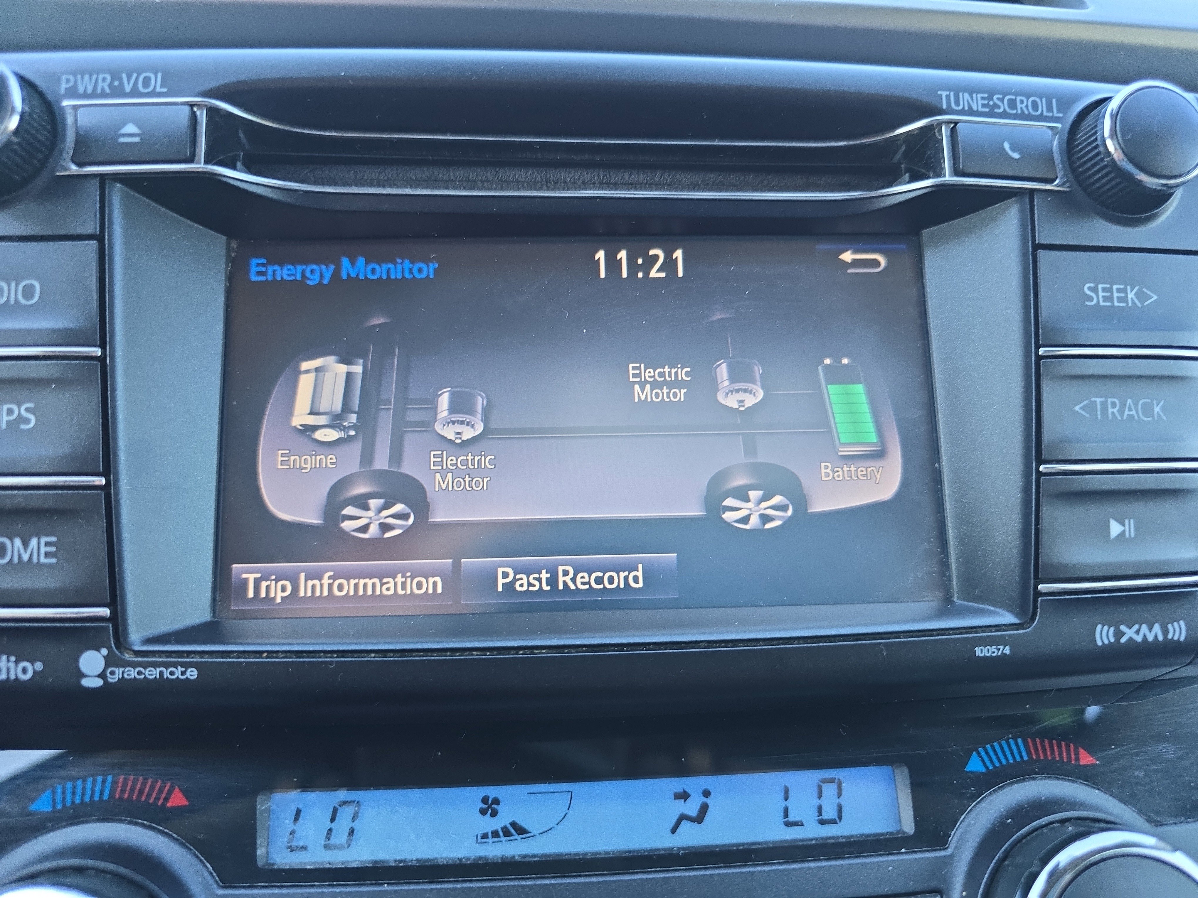 Used 2018 Toyota RAV4 XLE image 31