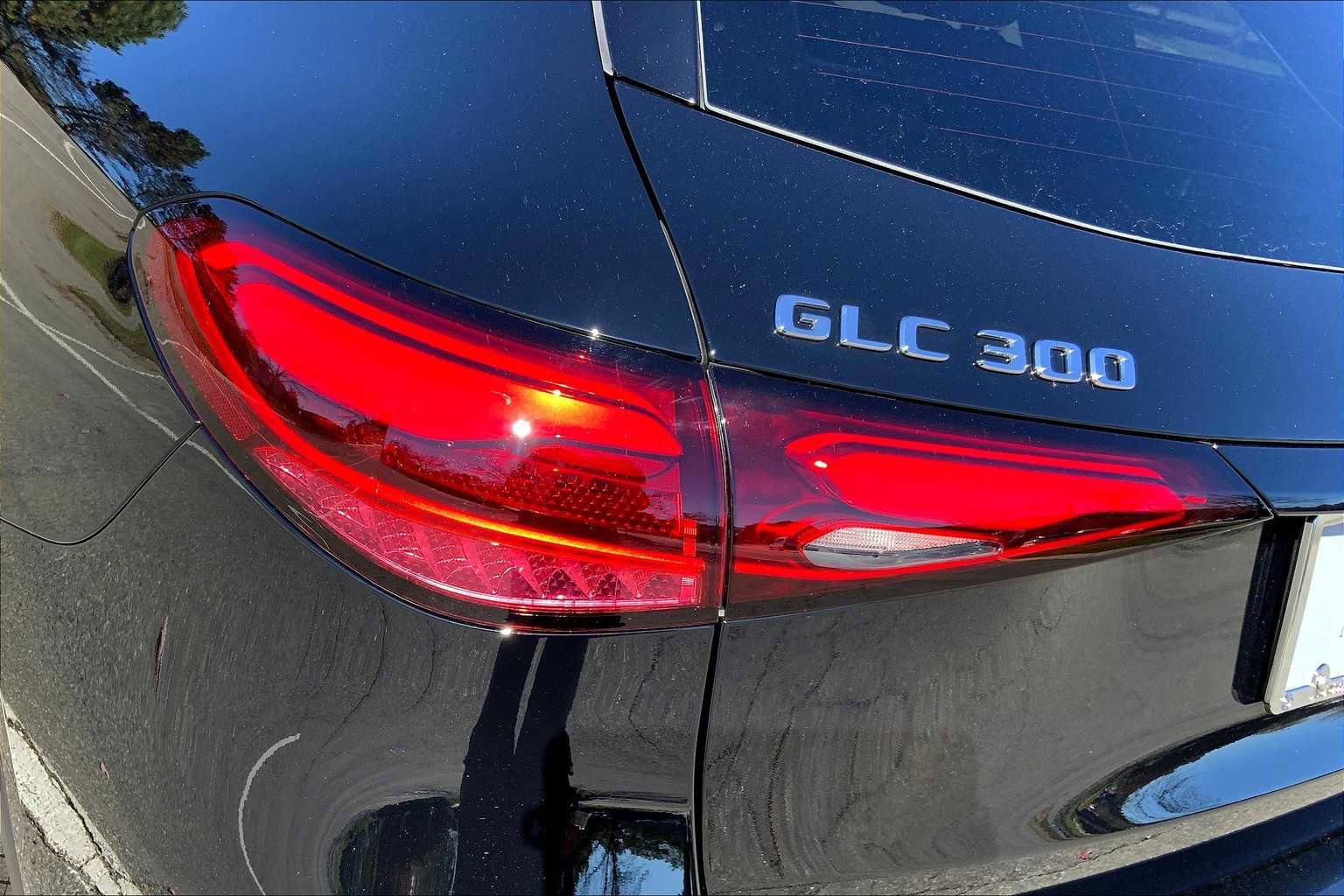 Certified 2026 Mercedes-Benz GLC 300 4MATIC image 18