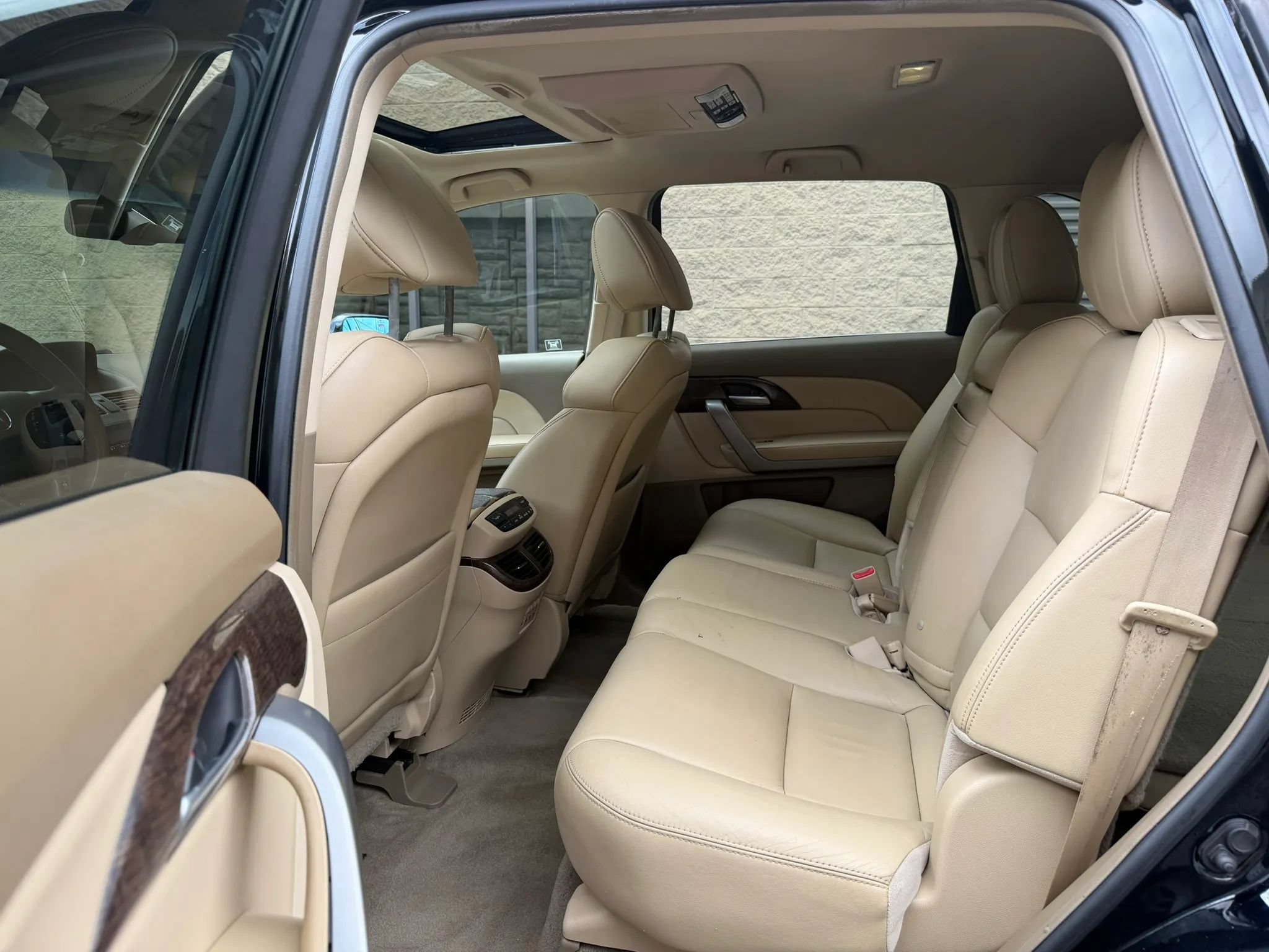 Used 2010 Acura MDX w/ Tech & Entertainment Pkg AWD/4WD image 32