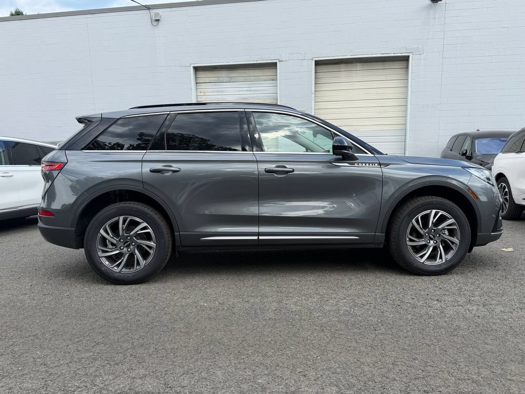 New 2026 Lincoln Corsair Premiere AWD/4WD image 2