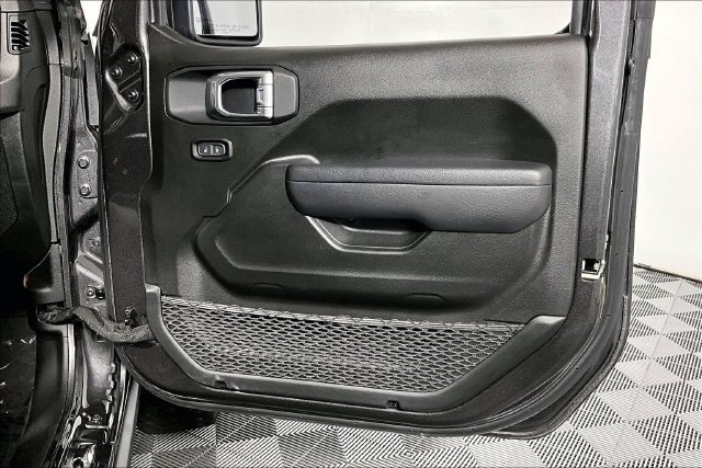 Used 2024 Jeep Wrangler Unlimited Sport AWD/4WD image 25