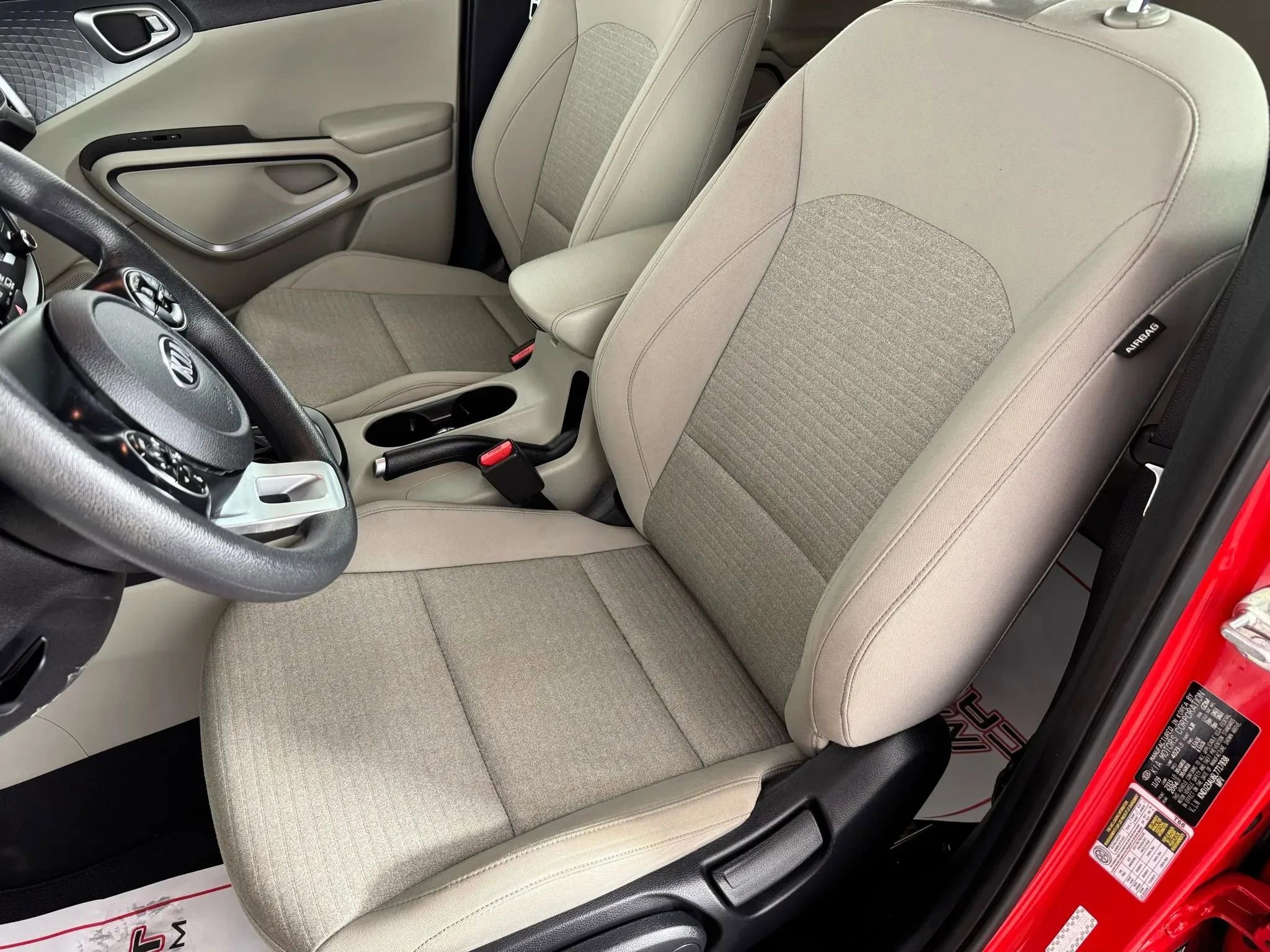 Used 2020 Kia Soul S FWD image 31
