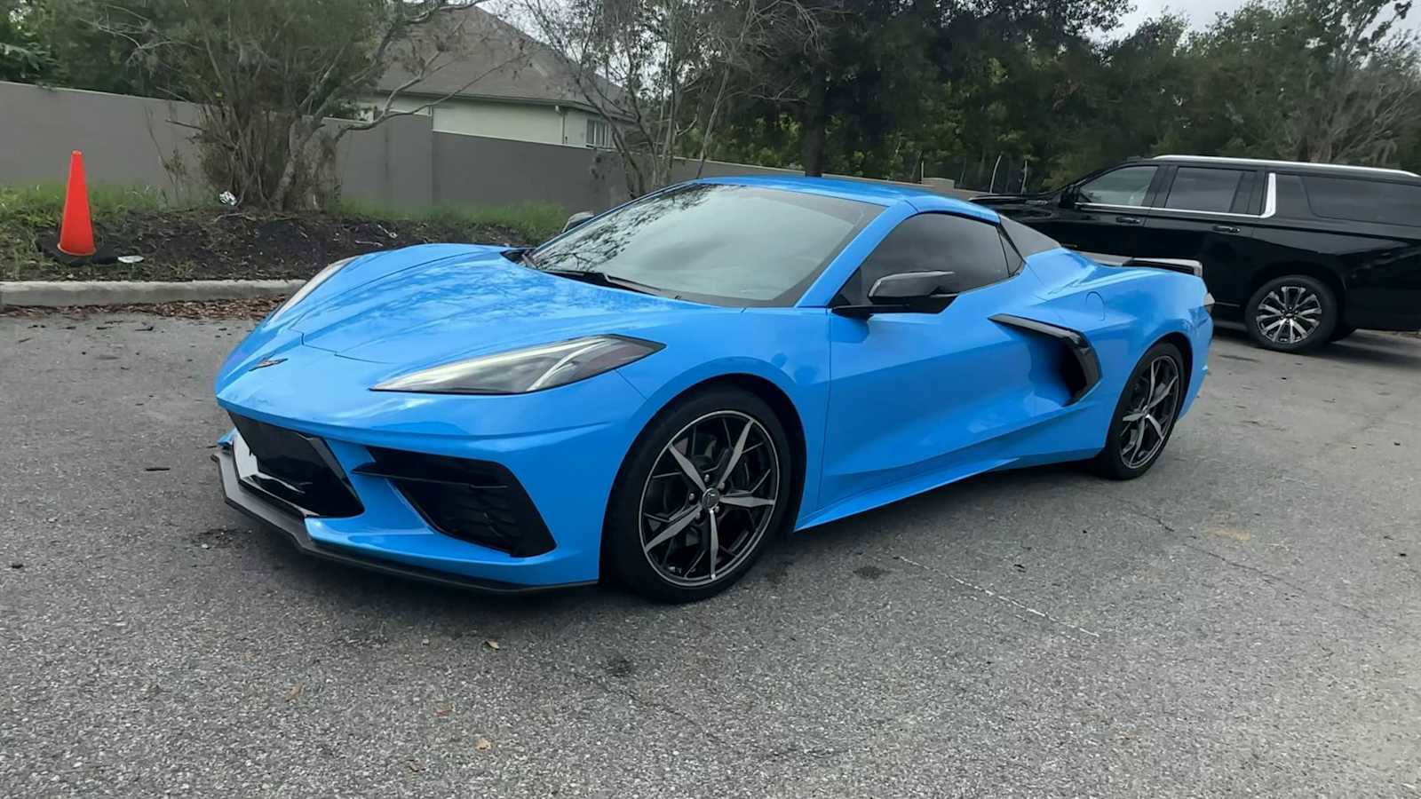 Used 2023 Chevrolet Corvette Stingray Premium Conv w/ Z51 Performance Package RWD image 4