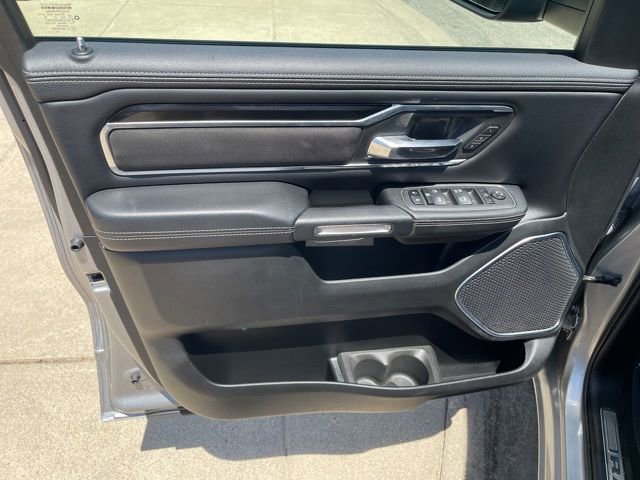 Used 2022 RAM 1500 Laramie w/ Sport Appearance Package AWD/4WD image 10