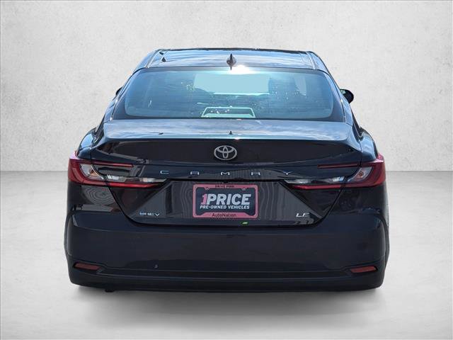 Used 2025 Toyota Camry LE FWD image 6