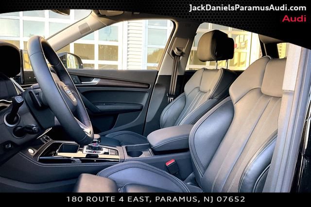 Used 2023 Audi Q5 2.0T Premium Plus w/ Premium Plus Package AWD/4WD image 17