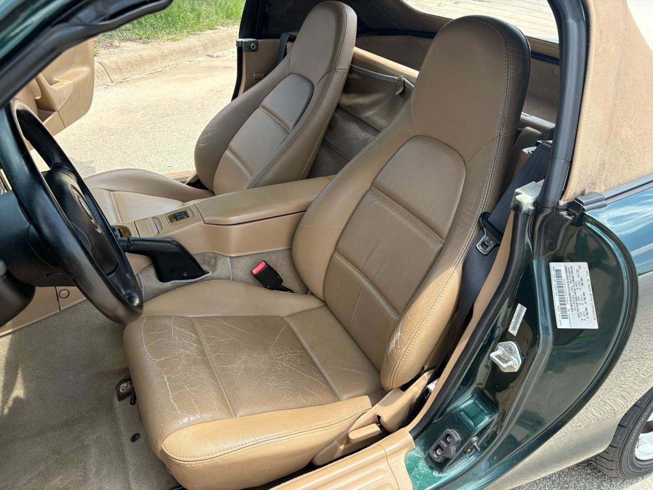 Used 1999 MAZDA MX-5 Miata RWD image 24