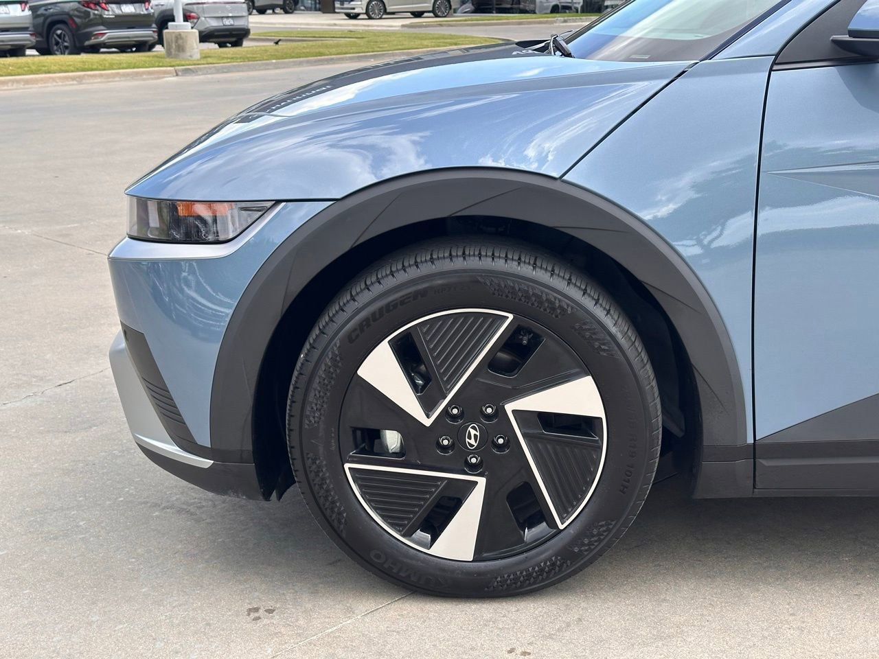 Certified 2025 Hyundai Ioniq 5 SEL image 8