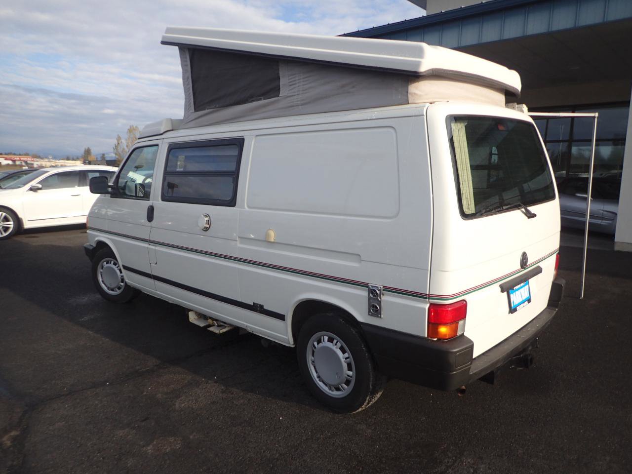 Used 1995 Volkswagen Eurovan Camper FWD image 3