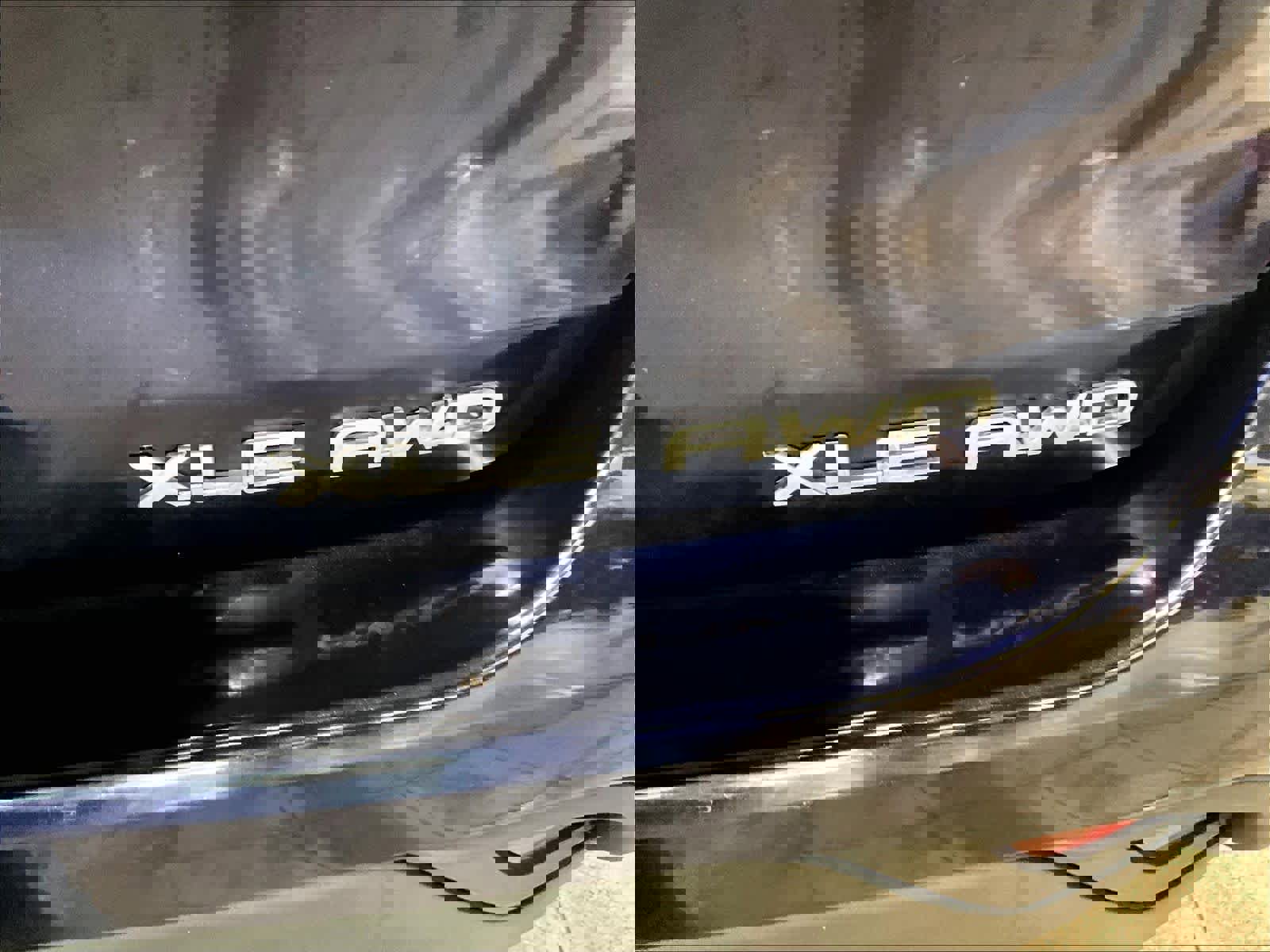 Used 2024 Toyota Highlander XLE image 30