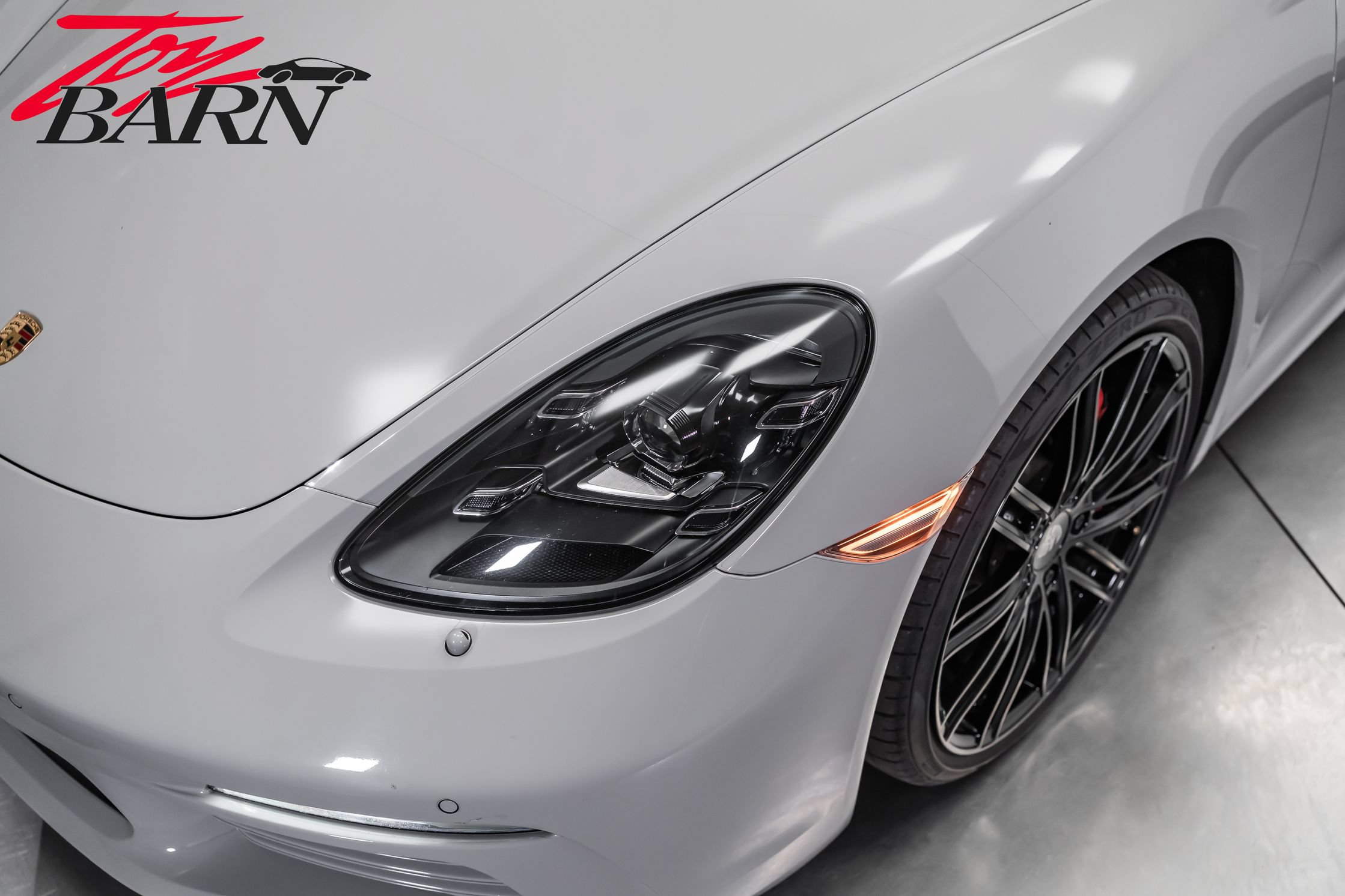 Used 2019 Porsche 718 Boxster S RWD image 19