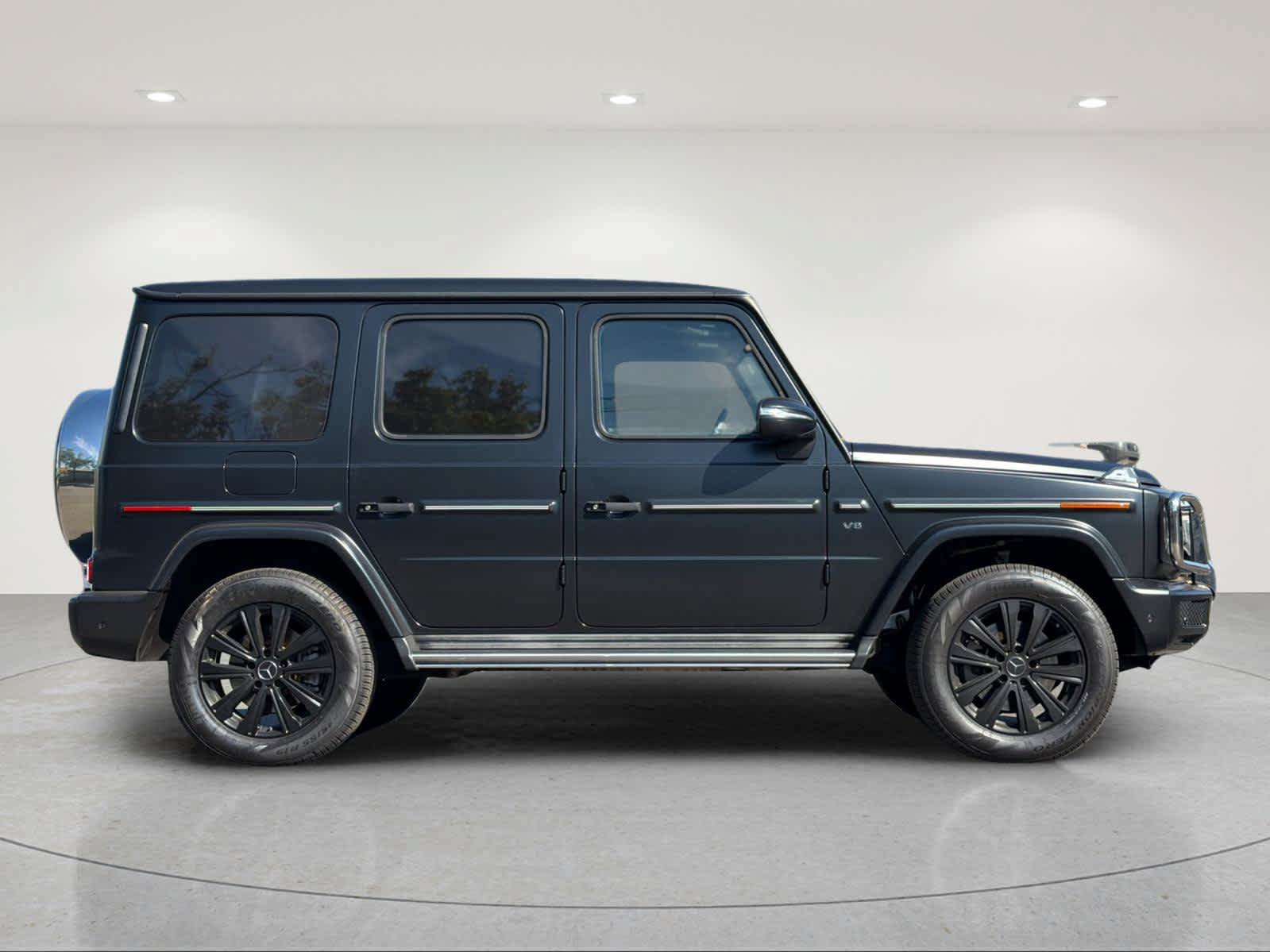 Used 2022 Mercedes-Benz G 550 image 6