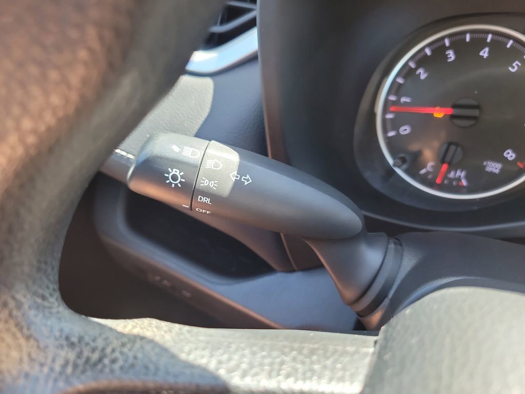 Used 2022 Toyota RAV4 LE image 28