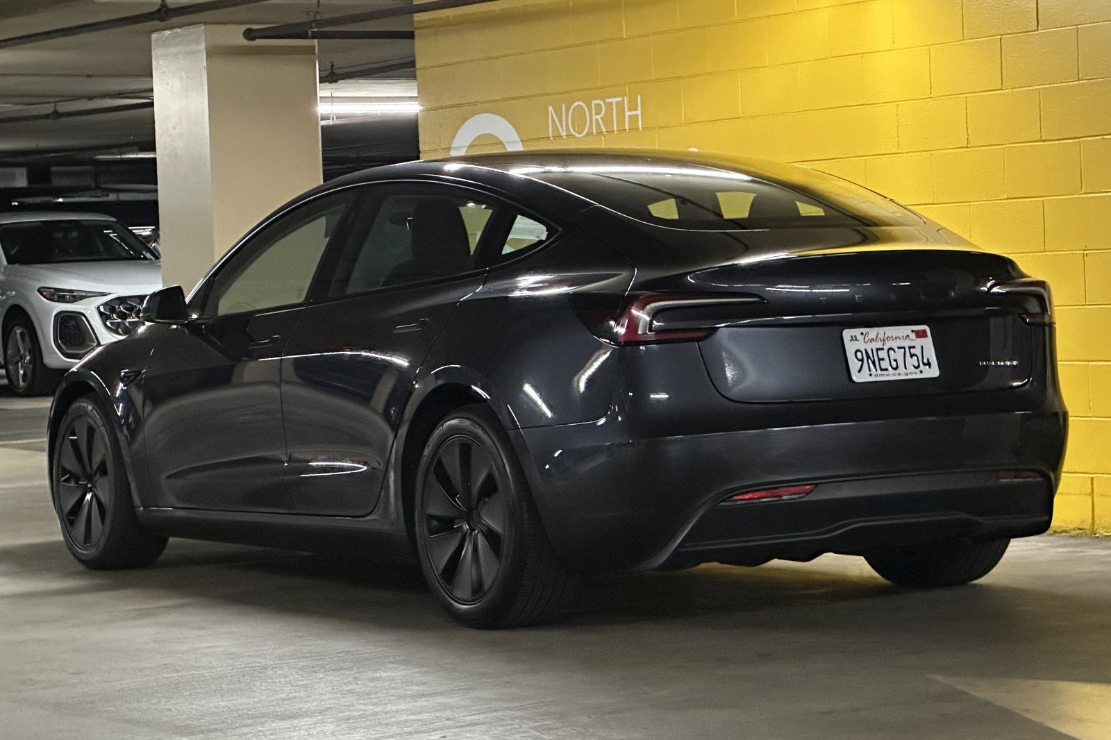 Used 2024 Tesla Model 3 Long Range AWD/4WD image 24