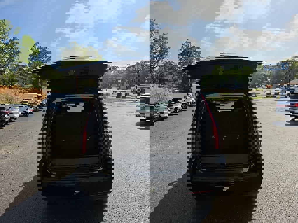 Used 2018 Cadillac Escalade 4WD image 29