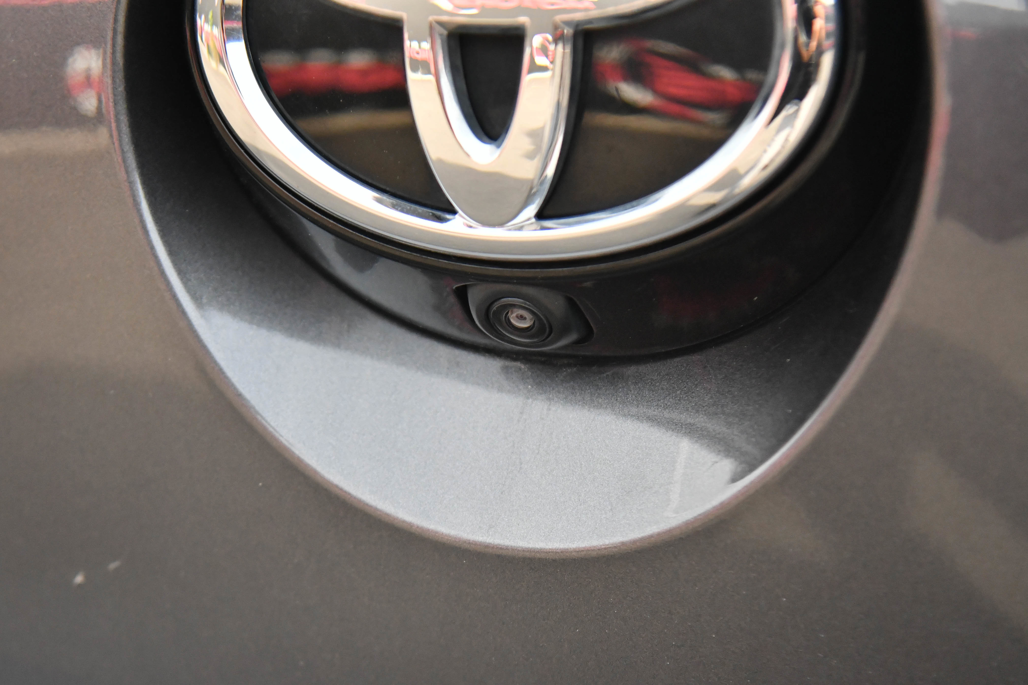 Used 2024 Toyota Corolla SE w/ SE Package image 40