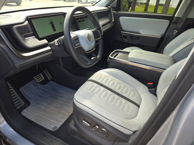 Used 2024 Rivian R1T Adventure Dual AWD/4WD image 16