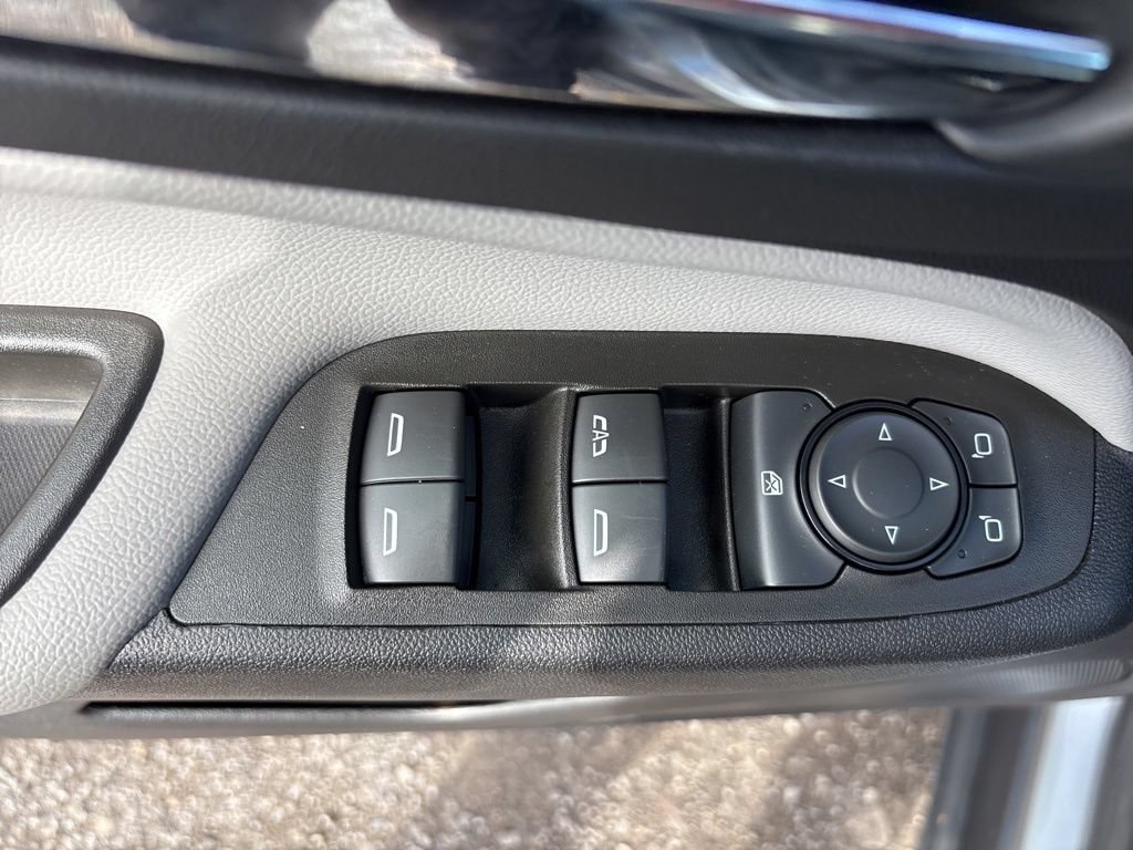 Used 2024 Chevrolet Equinox LS FWD image 38