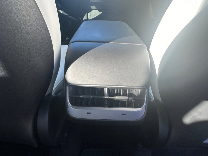 Used 2023 Tesla Model Y Long Range image 51